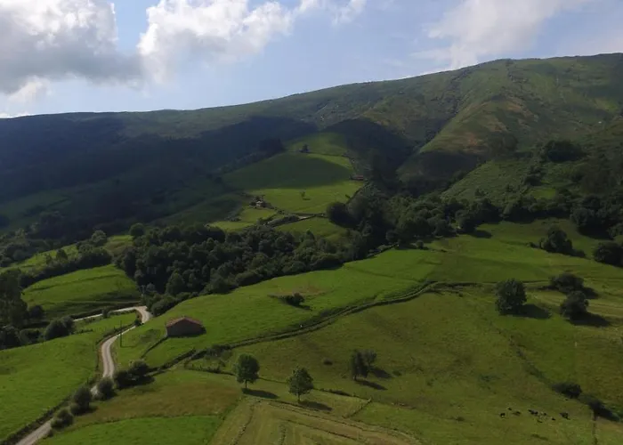 Han/Misafirhane La Bolera San Vicente del Monte